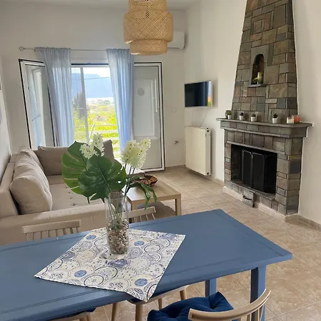 Ariadni's - With A Sea View Apartment